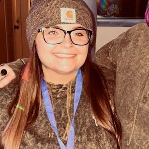 Meet your Posher, Haylee